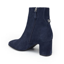 Mari | Navy Kid Suede