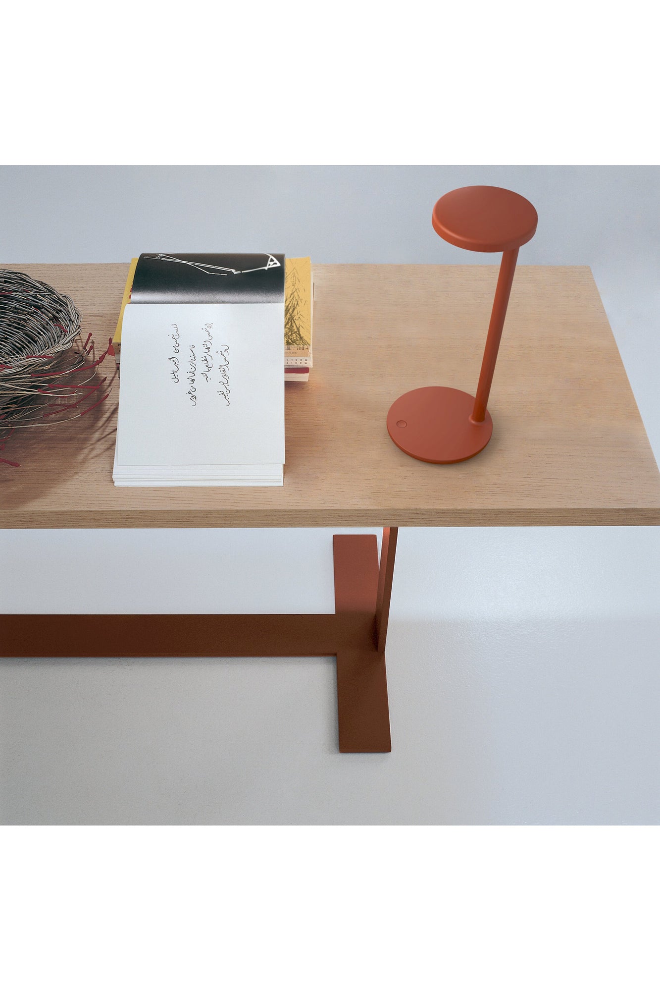 Oblique Table 4000K | White