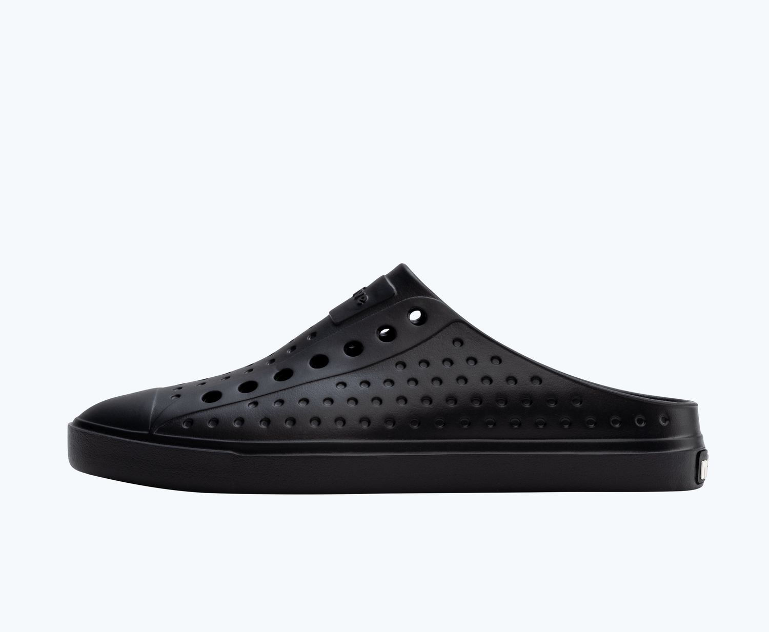 Side view of a Native Shoes Adults Jefferson Clog | Jiffy Black/ Jiffy Black Footwear