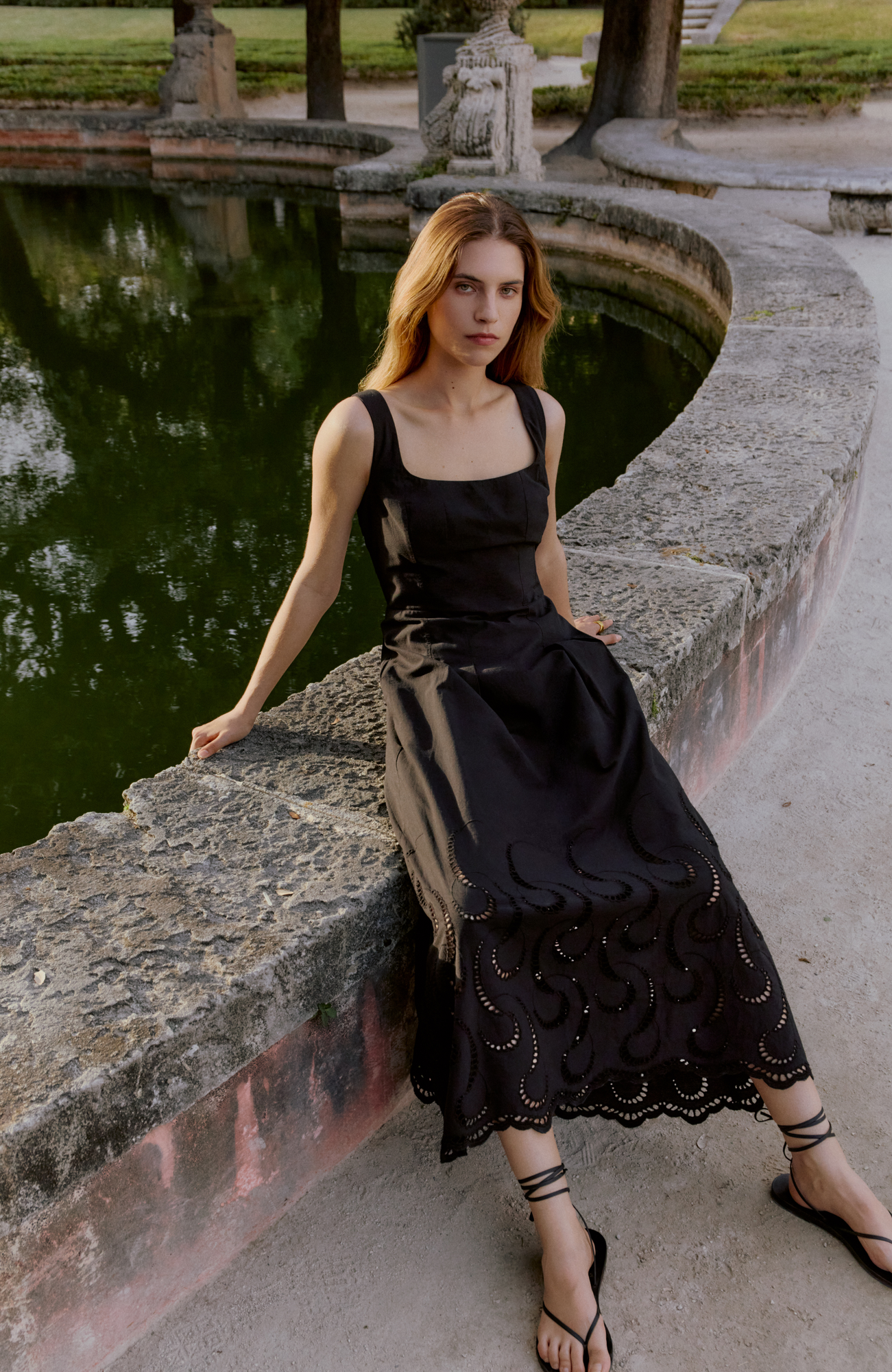 Wave Eyelet Midi Dress | Black