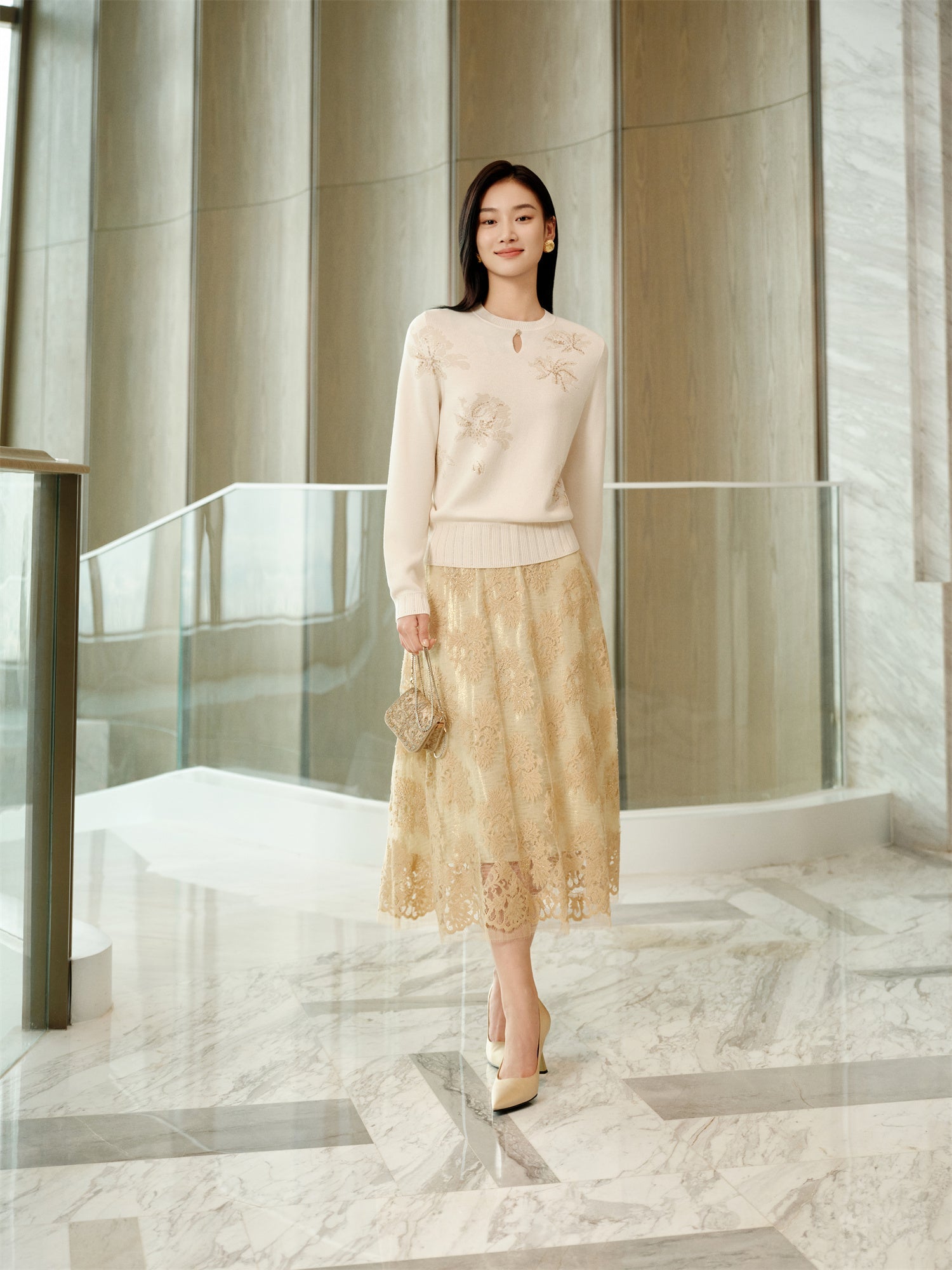 Floral Round-Neck Knit Sweater | Beige