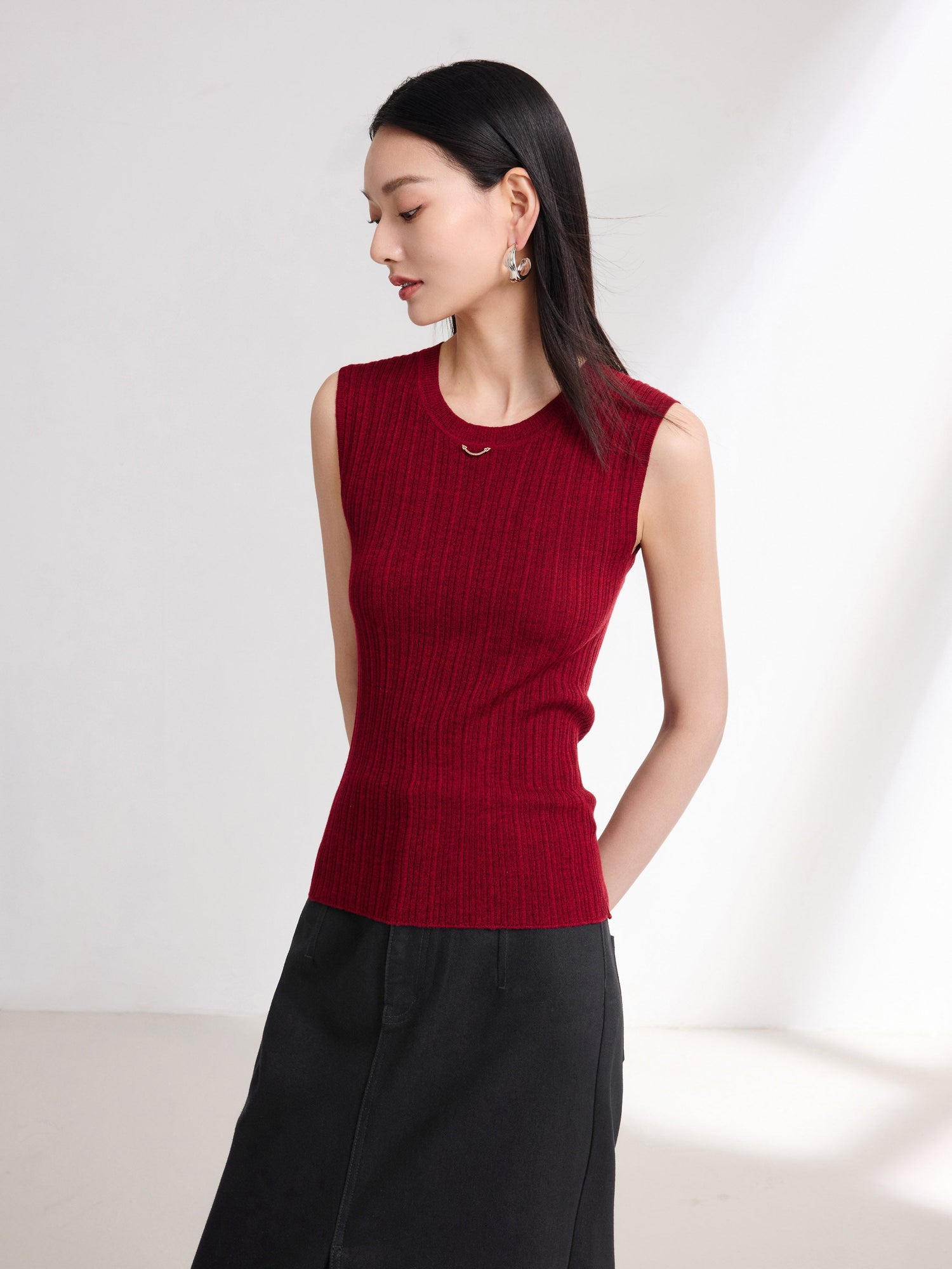 Wool Sleeveless Vest | Wine Red
