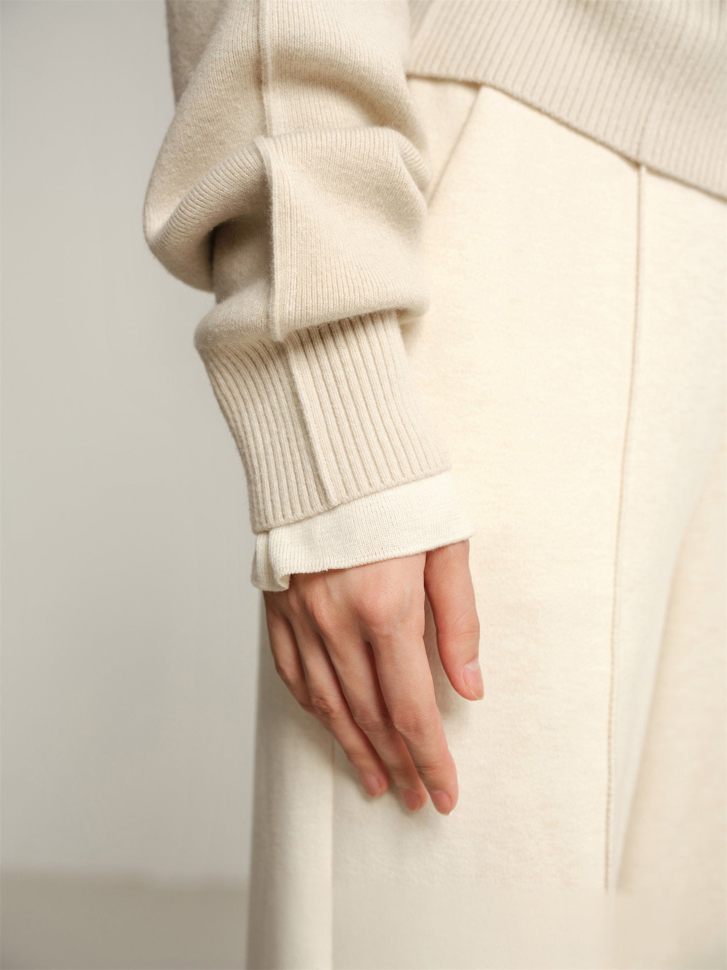Batwing Sleeve Zippered Jacket | White