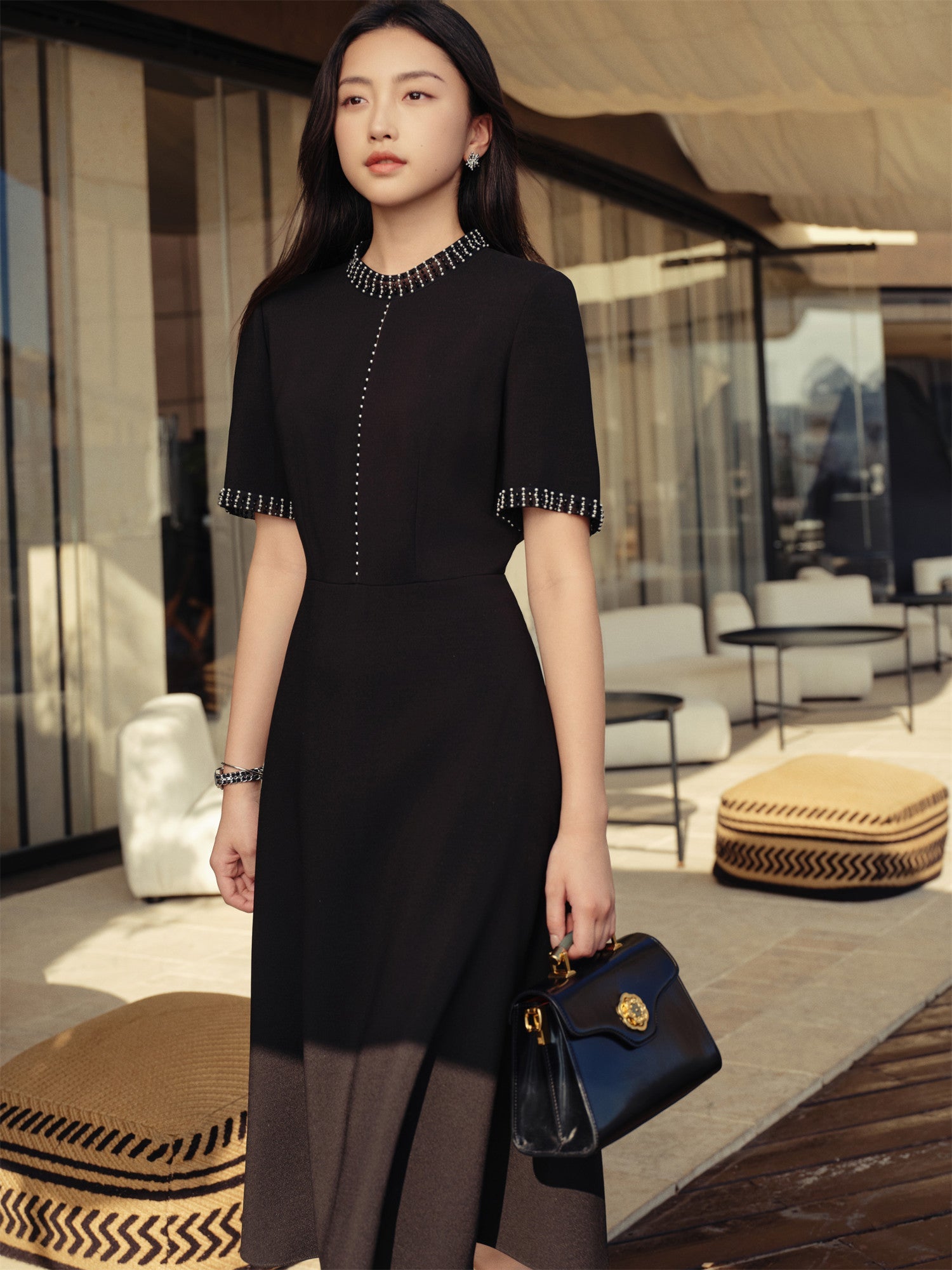 Waist-Fitted Dress | Black