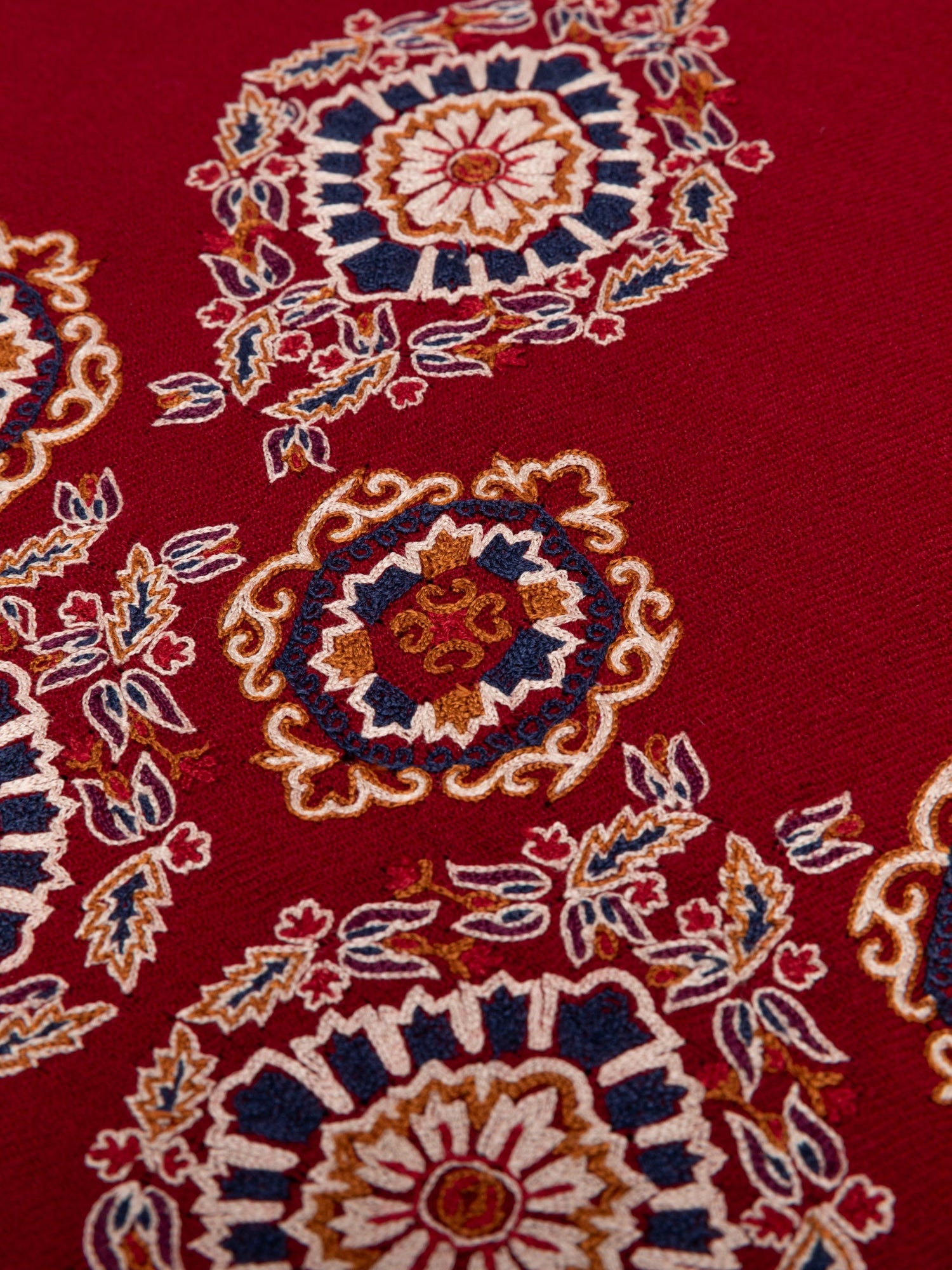 Embroidered Cashmere Scarf | Maroon