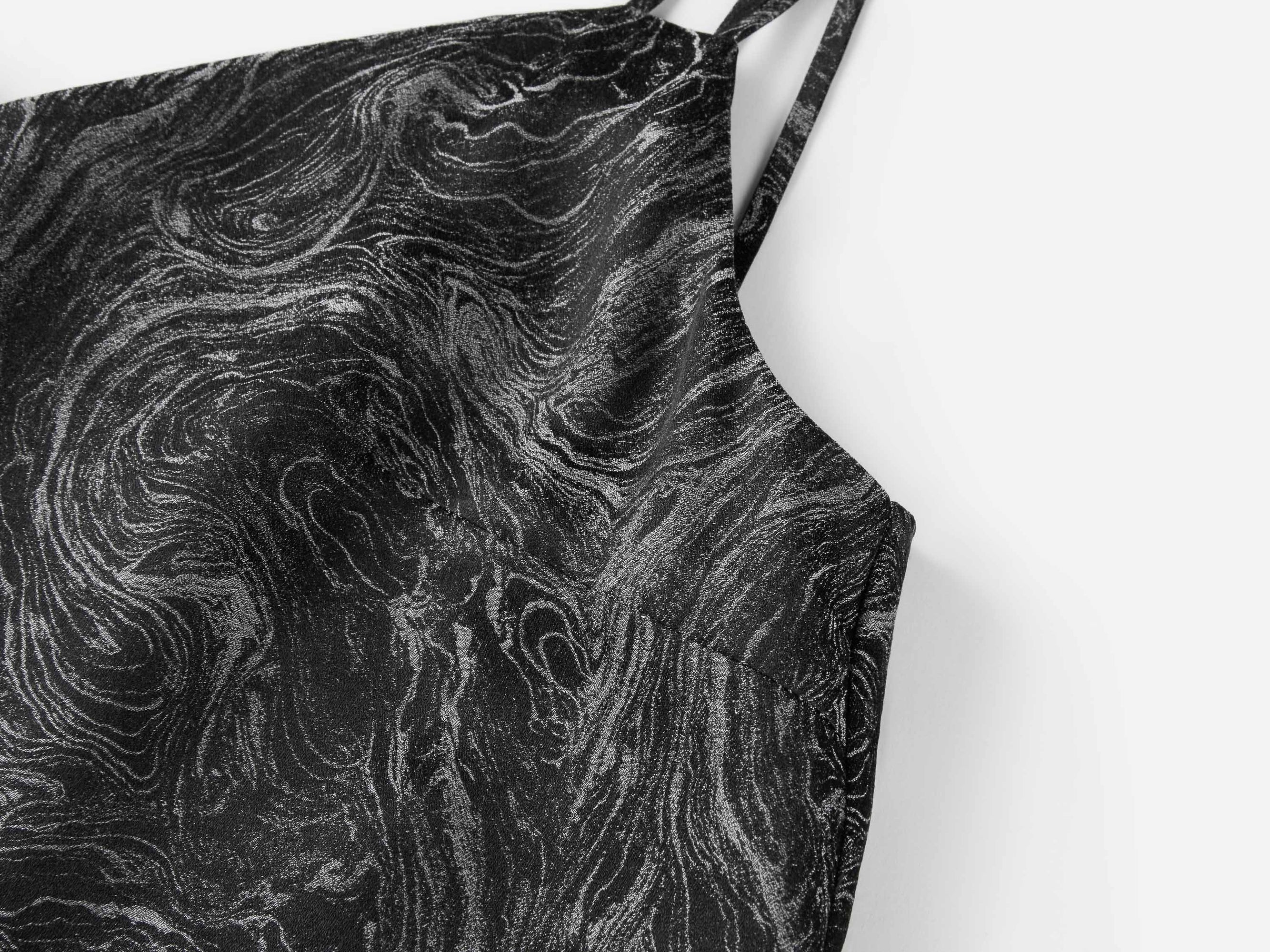 Stretch Silk Sophisticated V-Neck Camisole | Black