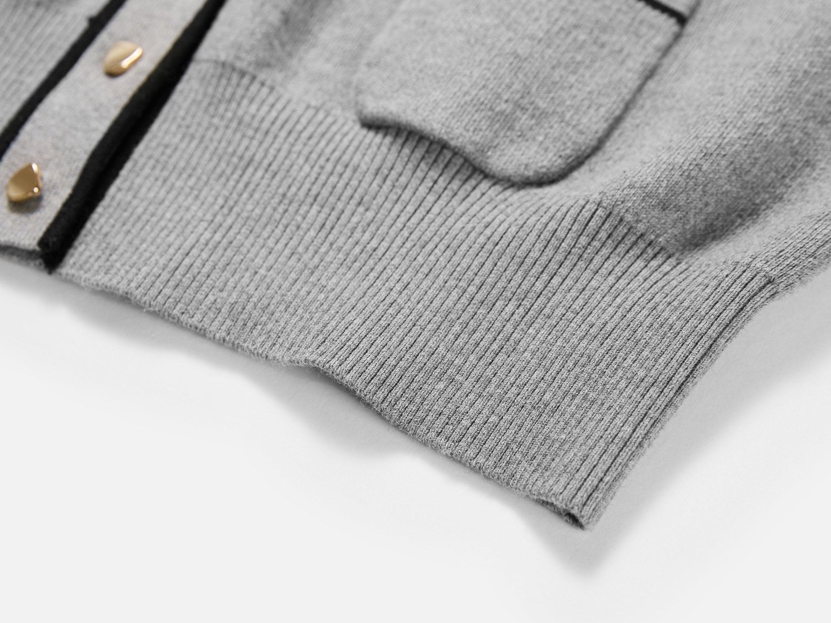 Cotton Cashmere Blended V-Neck Color-Block Knit Cardigan | Grey
