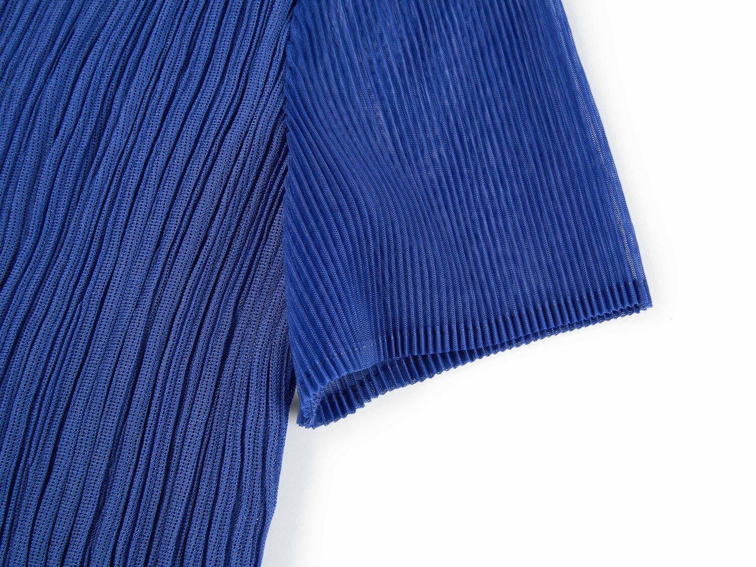 V-neck Waist-fitted Dress | Blue
