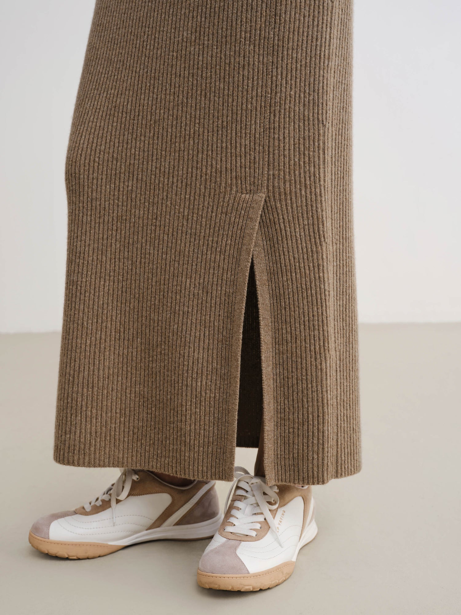 Ribbed Cashmere Skirt | Brown
