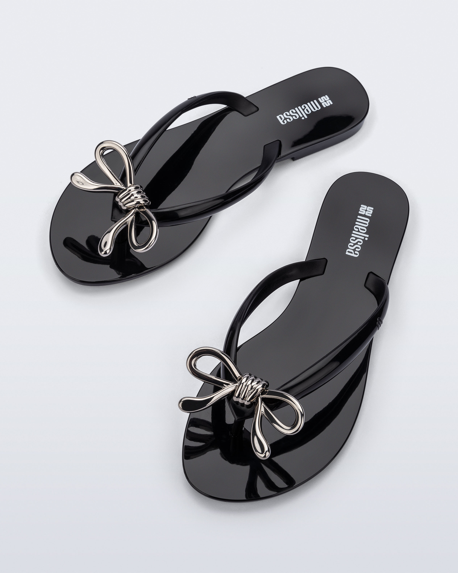 Womens | Harmonic Iris Flip Flop | Black/Silver