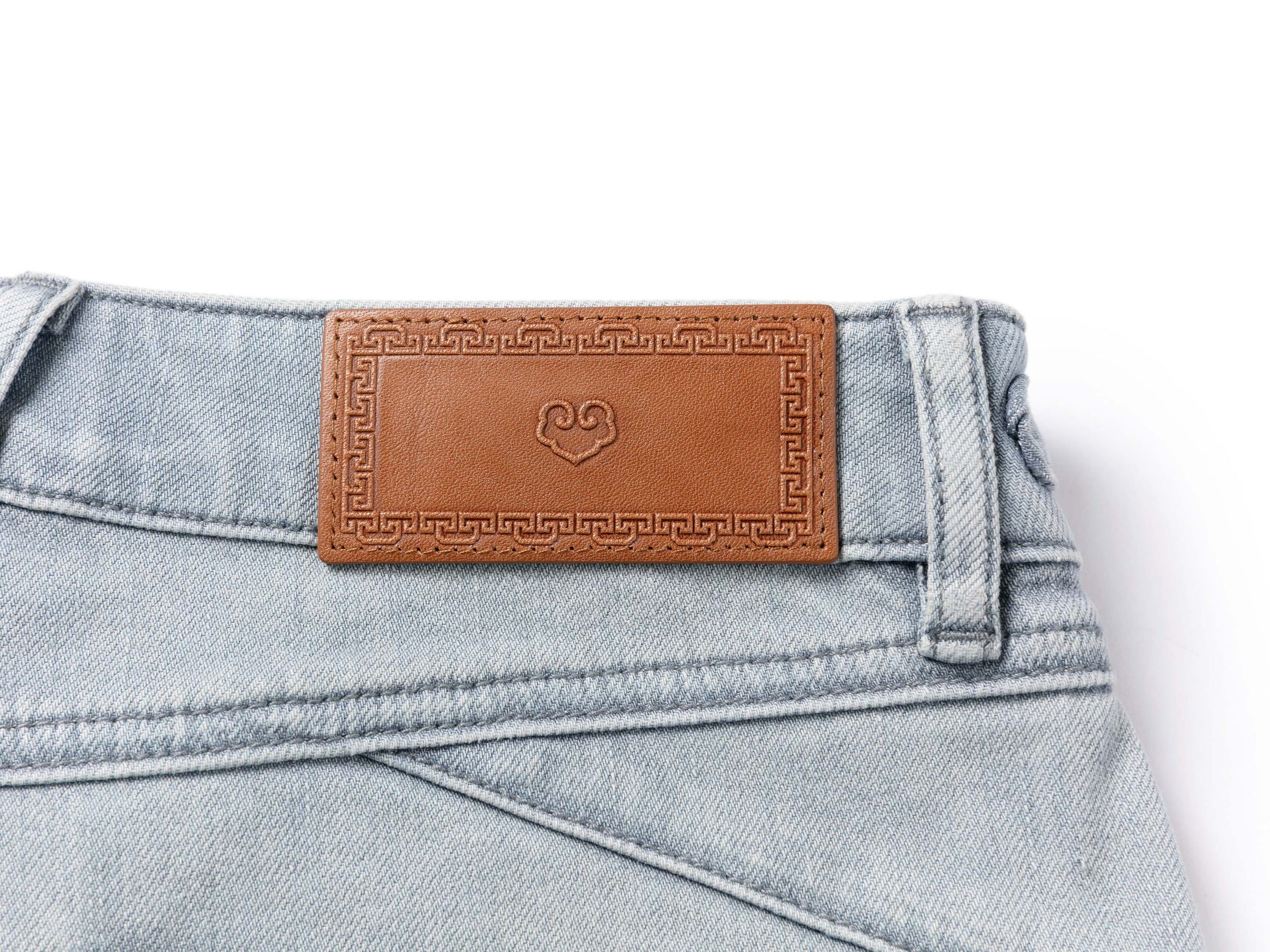 Light Wash Slim Jeans | Grey