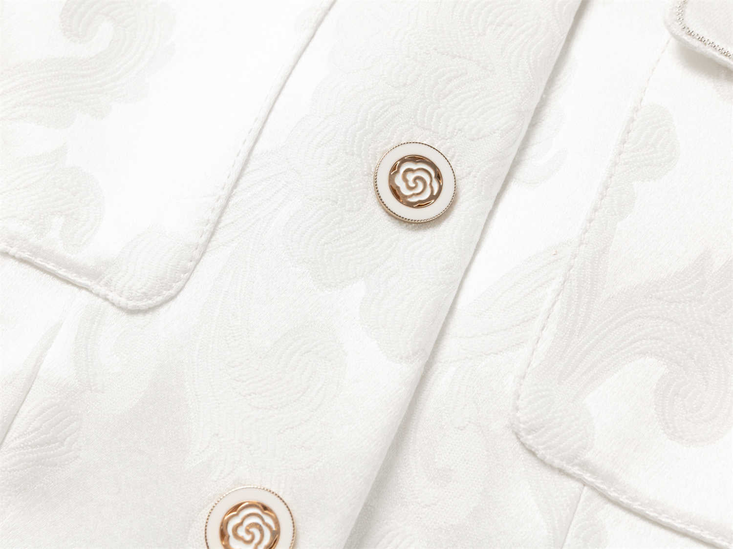 Mulberry Silk Embroidered Jacket | White