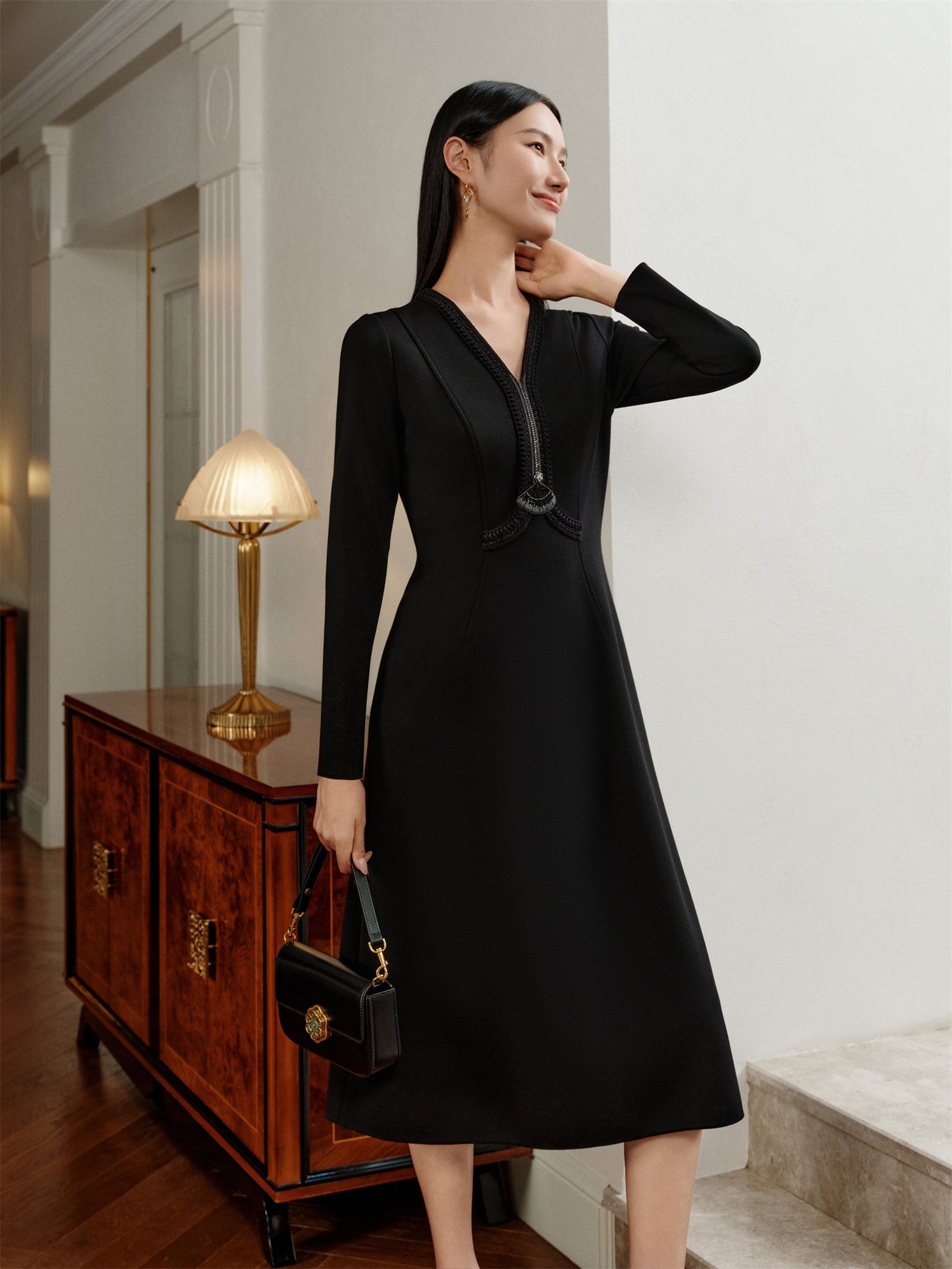 V-Neck Waist-Cinching A-Line Mid-Length Dress | Black