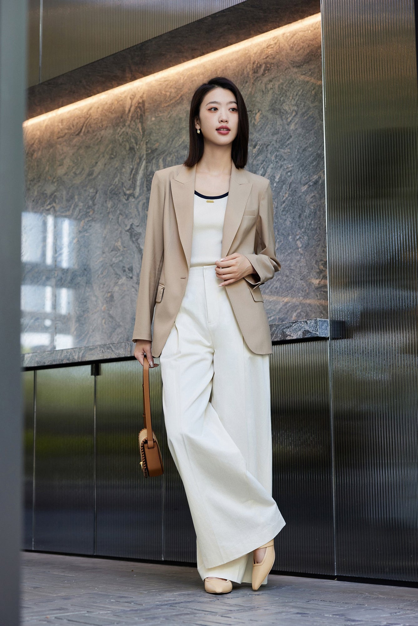 Wool Blended Waist Coat | Camel
