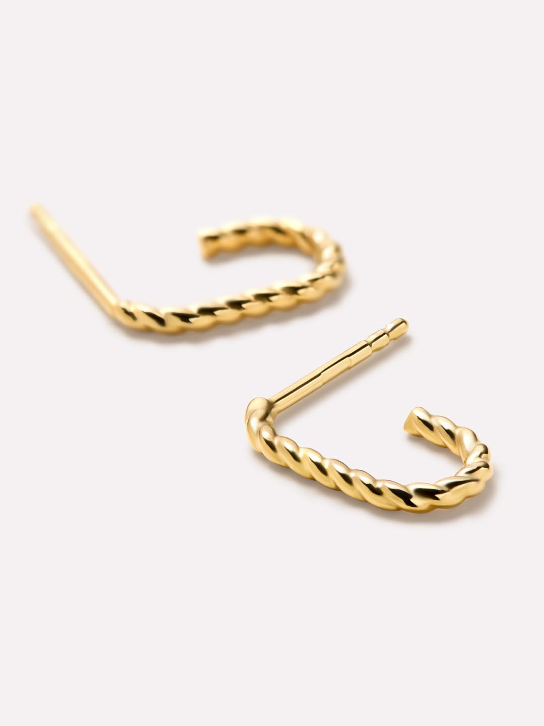 Oval Twist Hoop Earrings | 10K Solid Gold