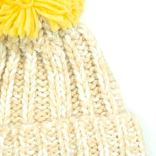 Womens | Chunky Beanie with Pom | Cream Combo