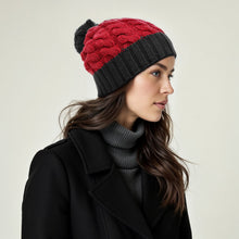 Chunky Hat With Cables And Pom | Red/Grey