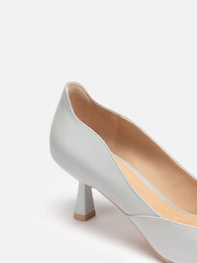 Elegant Auspicious High Heels | Blue