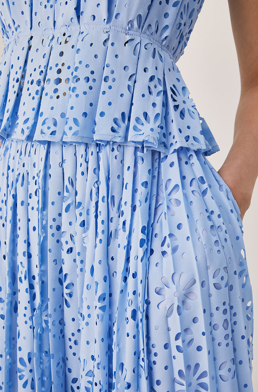 Geo Eyelet Pleated Tank | Bluebird