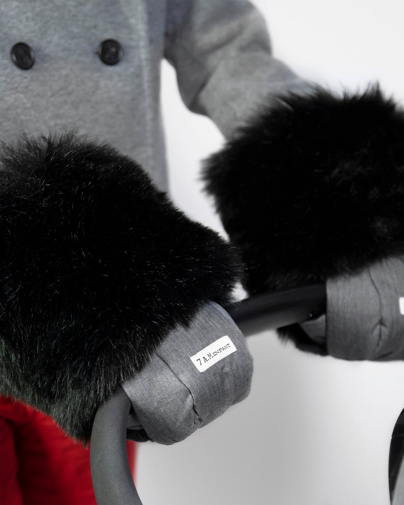 Heather Grey Dark - Black Faux Fur