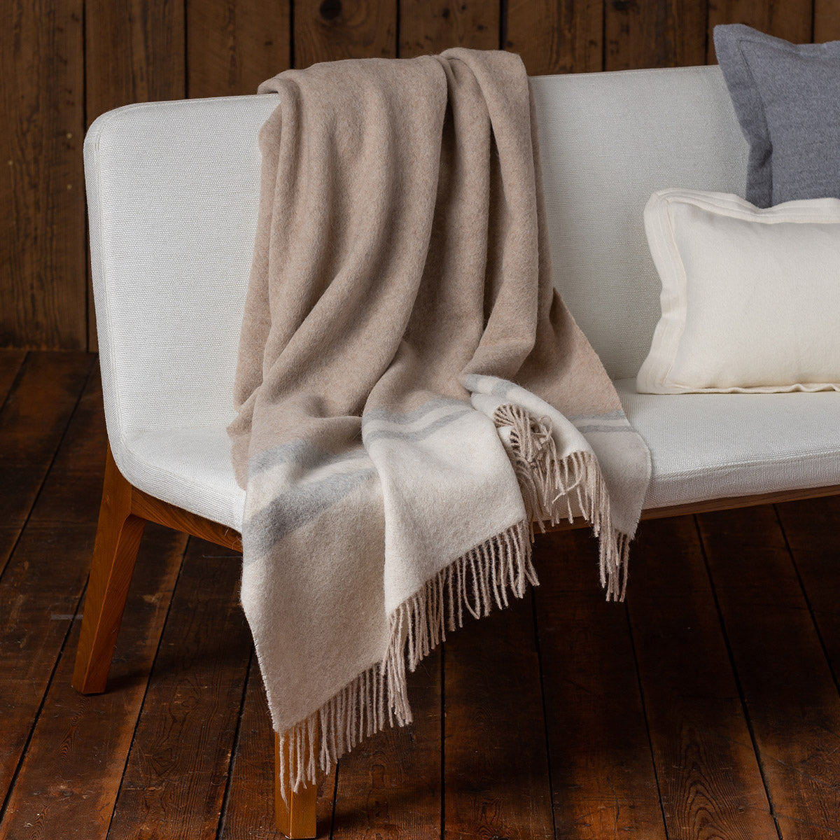 Canyon Throw | Beige / Ivory / Light Grey