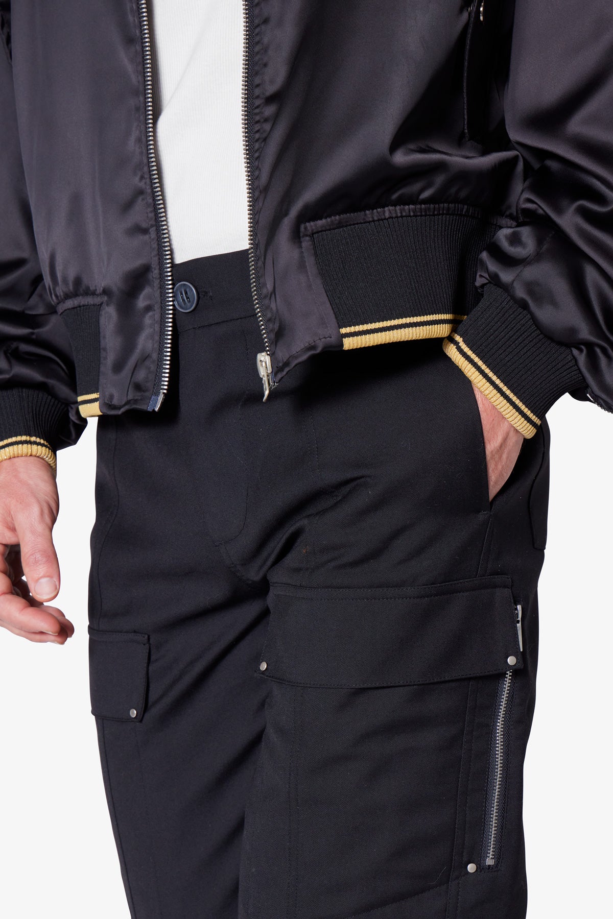 Angled Zip Cargo Pants | Black