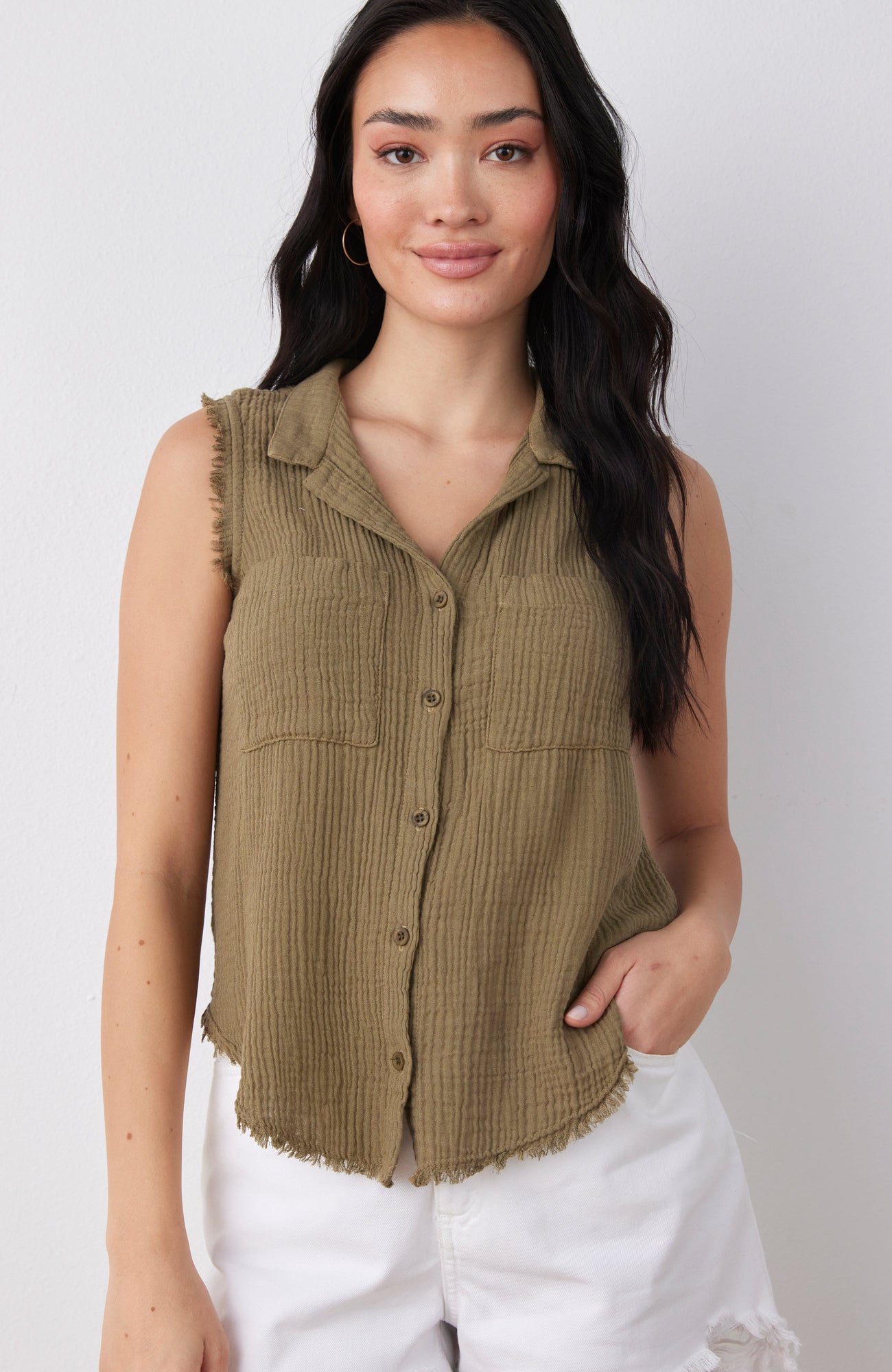 Two Pocket Capri Button Down | Dark Jungle