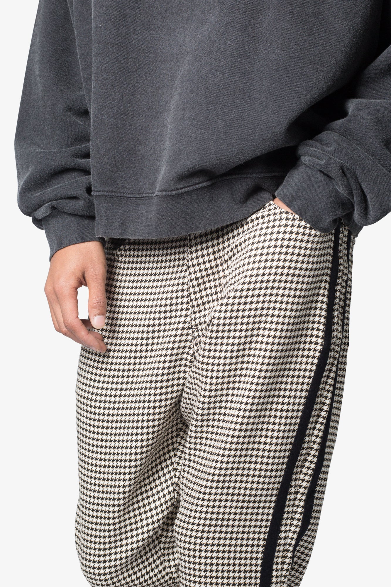 B667 Diamond Tile Flare Pants | Multi