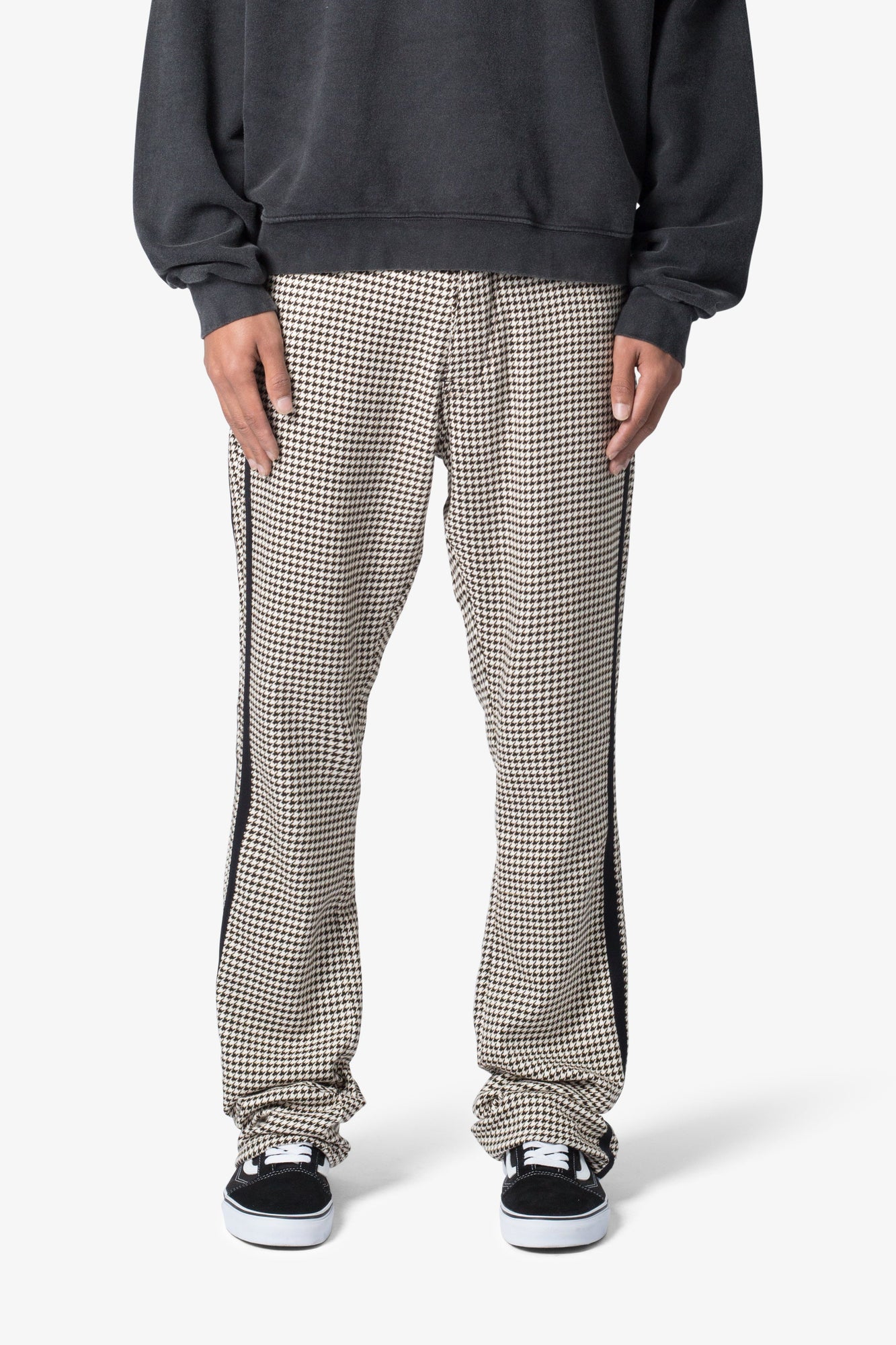 B667 Diamond Tile Flare Pants | Multi
