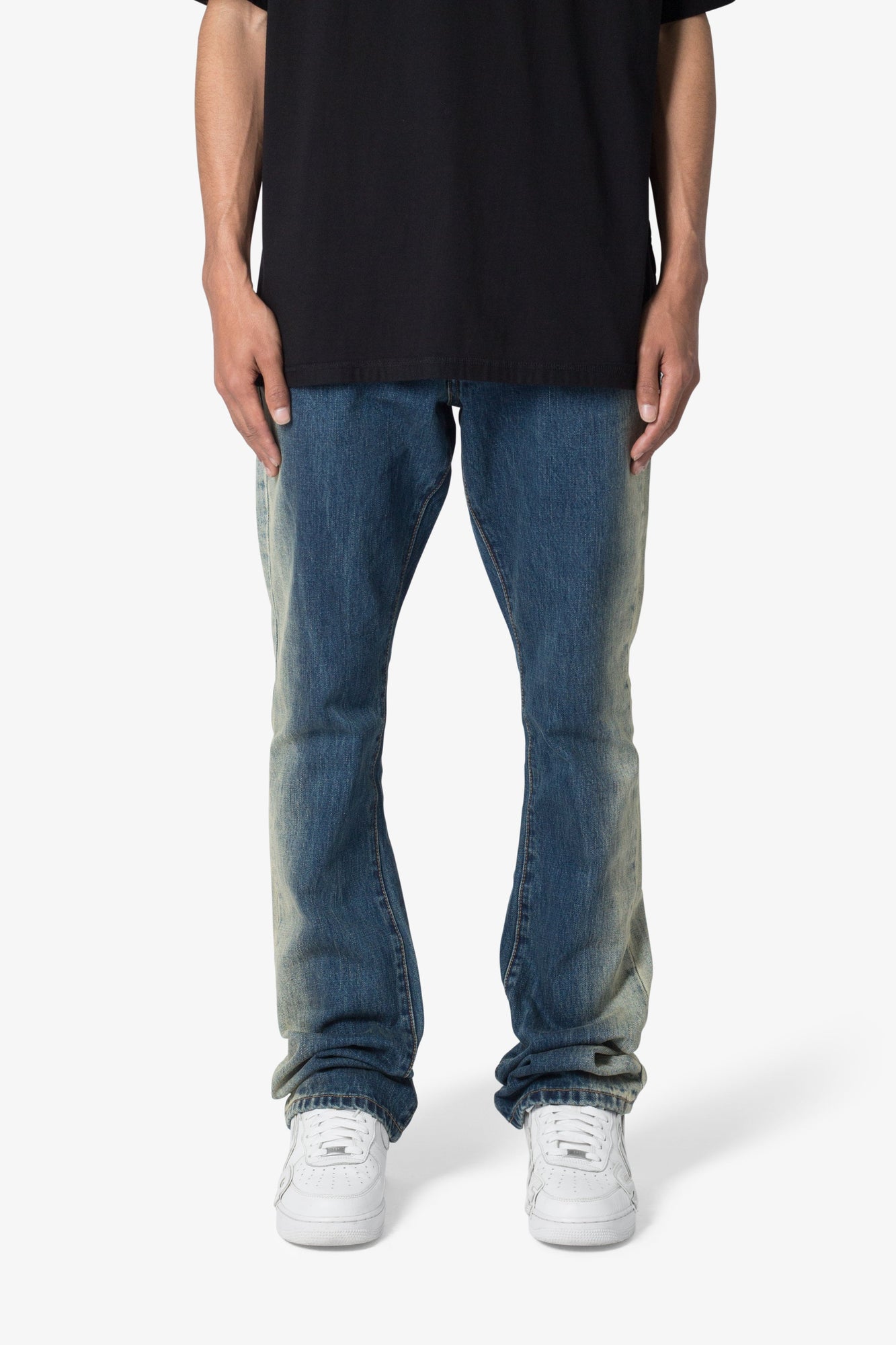 B674 Spray Flared Denim | Blue