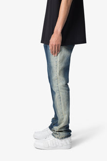 B674 Spray Flared Denim | Blue