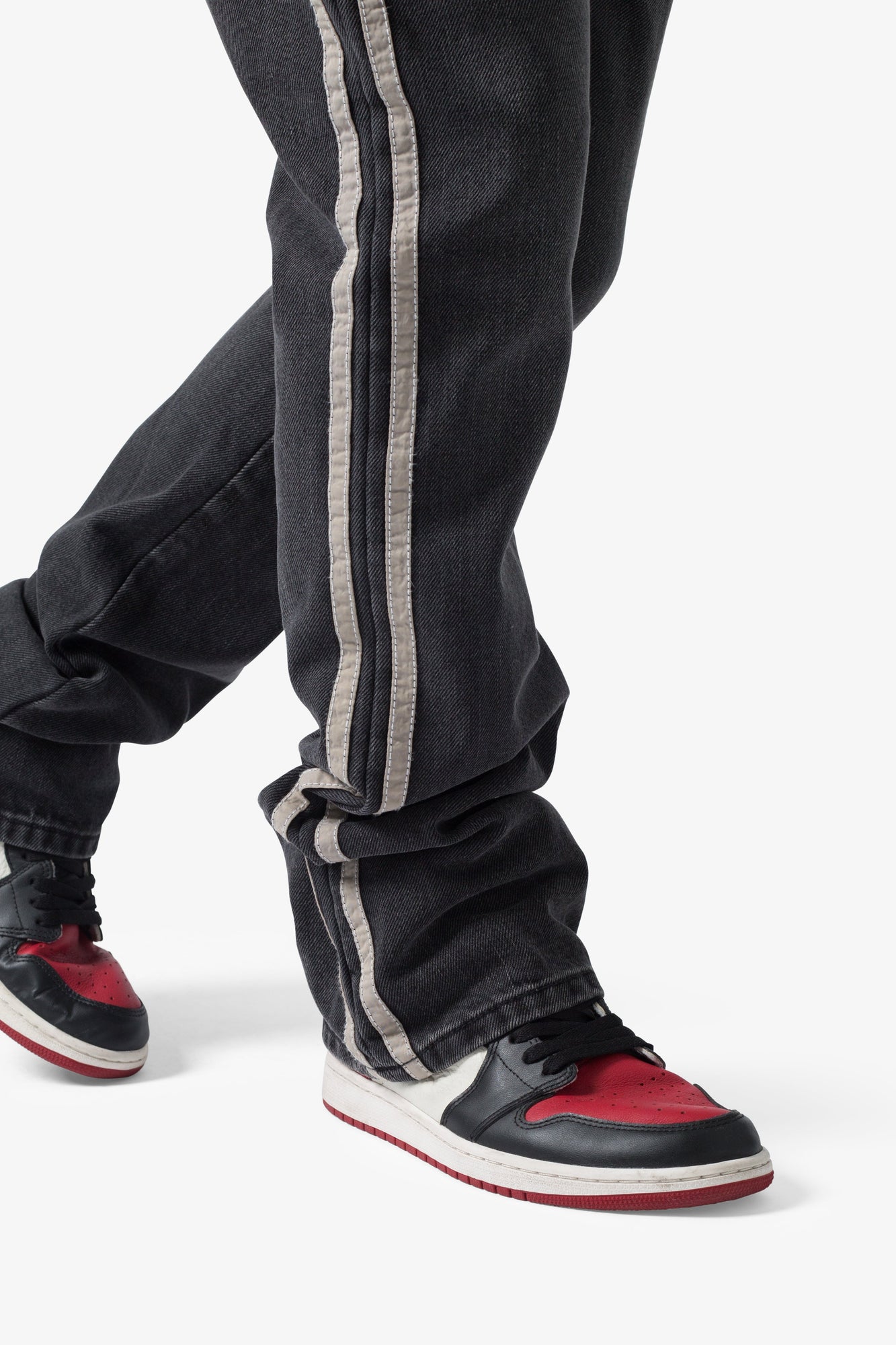 B683 Track Flare Denim | Black