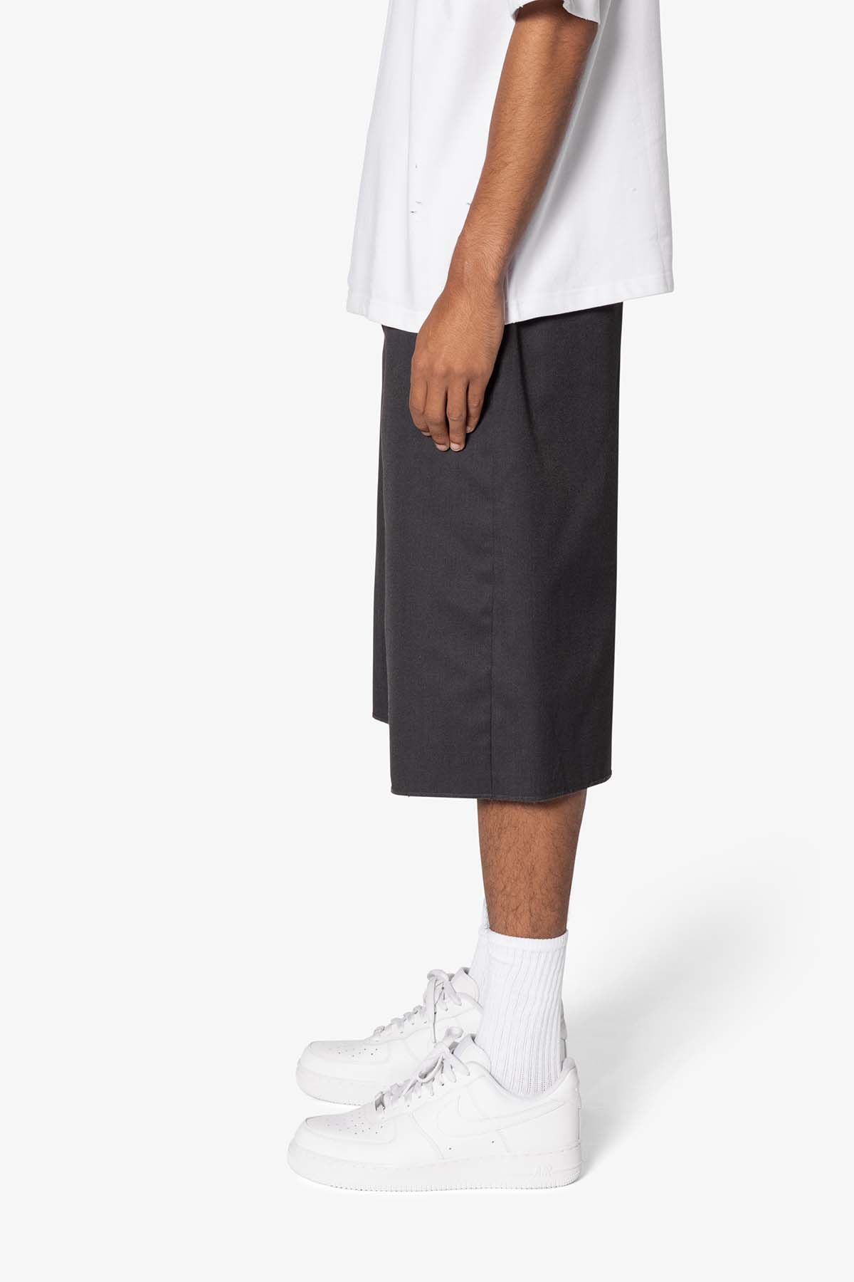 Baggy Pleated Shorts | Grey