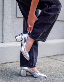 Alae Pump Heel | Silver Mirror Metallic Faux Leather