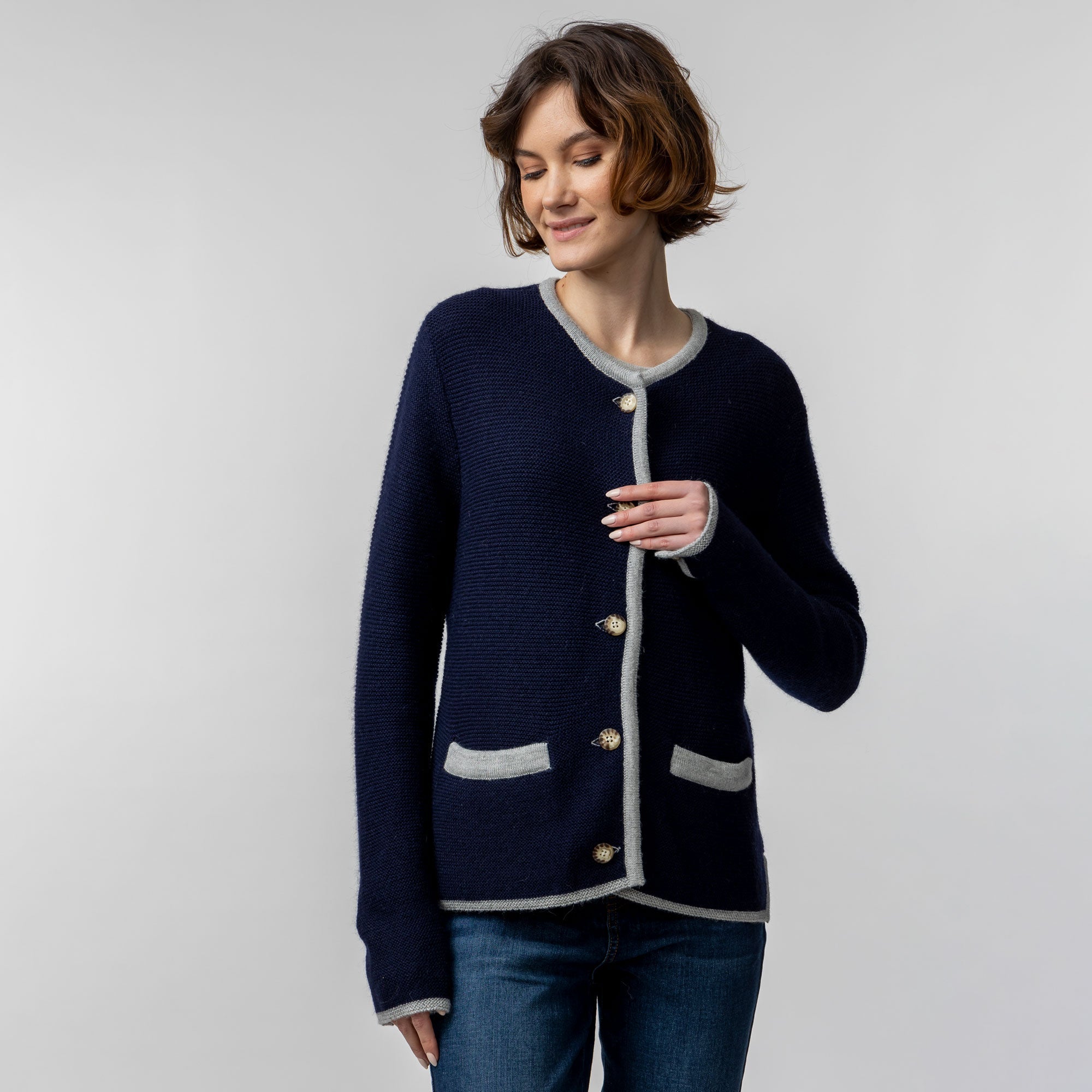 Women | Innsbruck Cardigan | Navy / Pearl Grey
