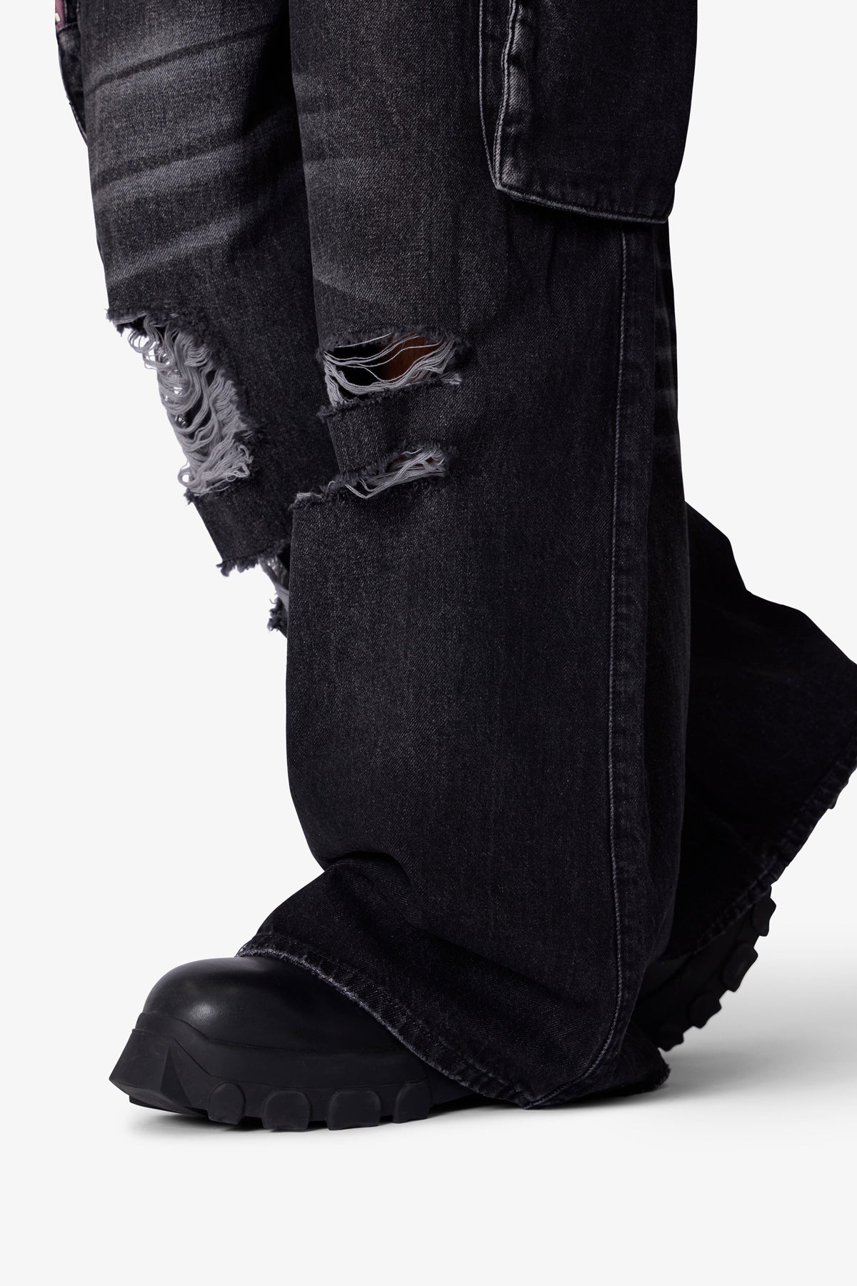 C23 Rave Double Cargo Denim | Washed Black