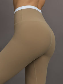 Contrast Waistband Legging in Melt | Chinchilla / White