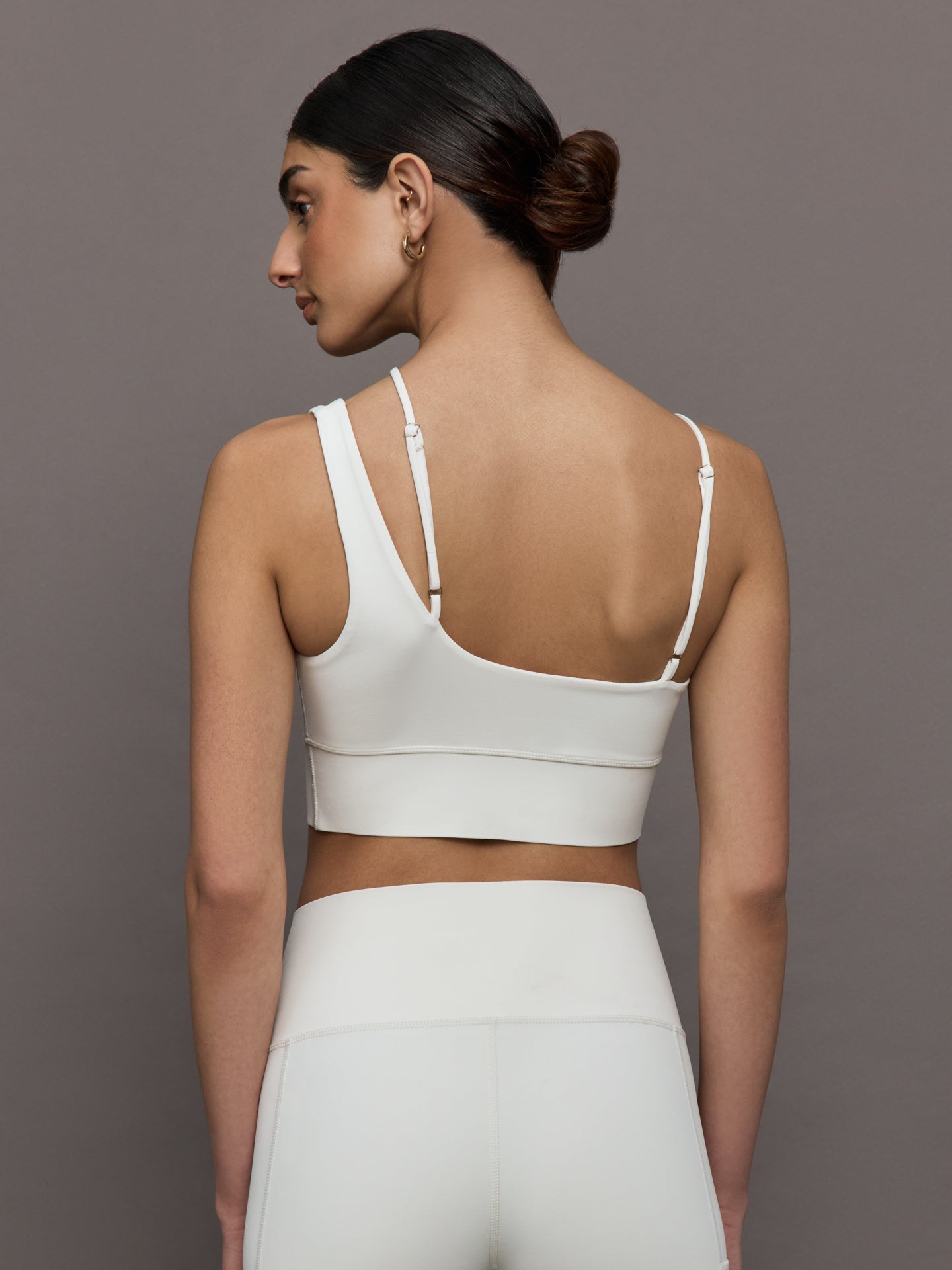 Asymmetrical Strappy Bra in Diamond Compression | Cloud Dancer