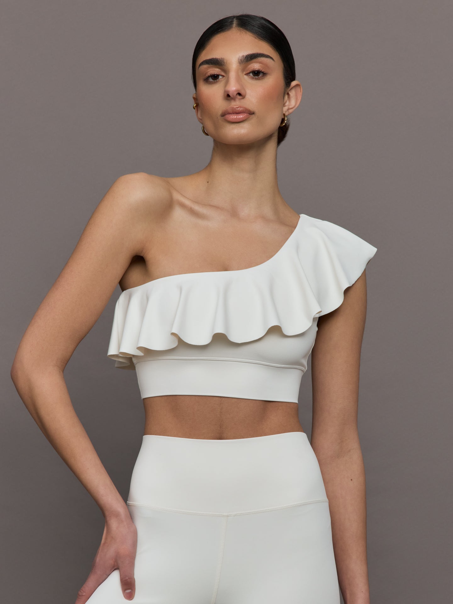 Ruffle One Shoulder Bra in Diamond Compression | Cloud Dancer