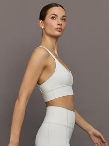 Multi Strap Active Bra in Diamond Compression | Cloud Dancer