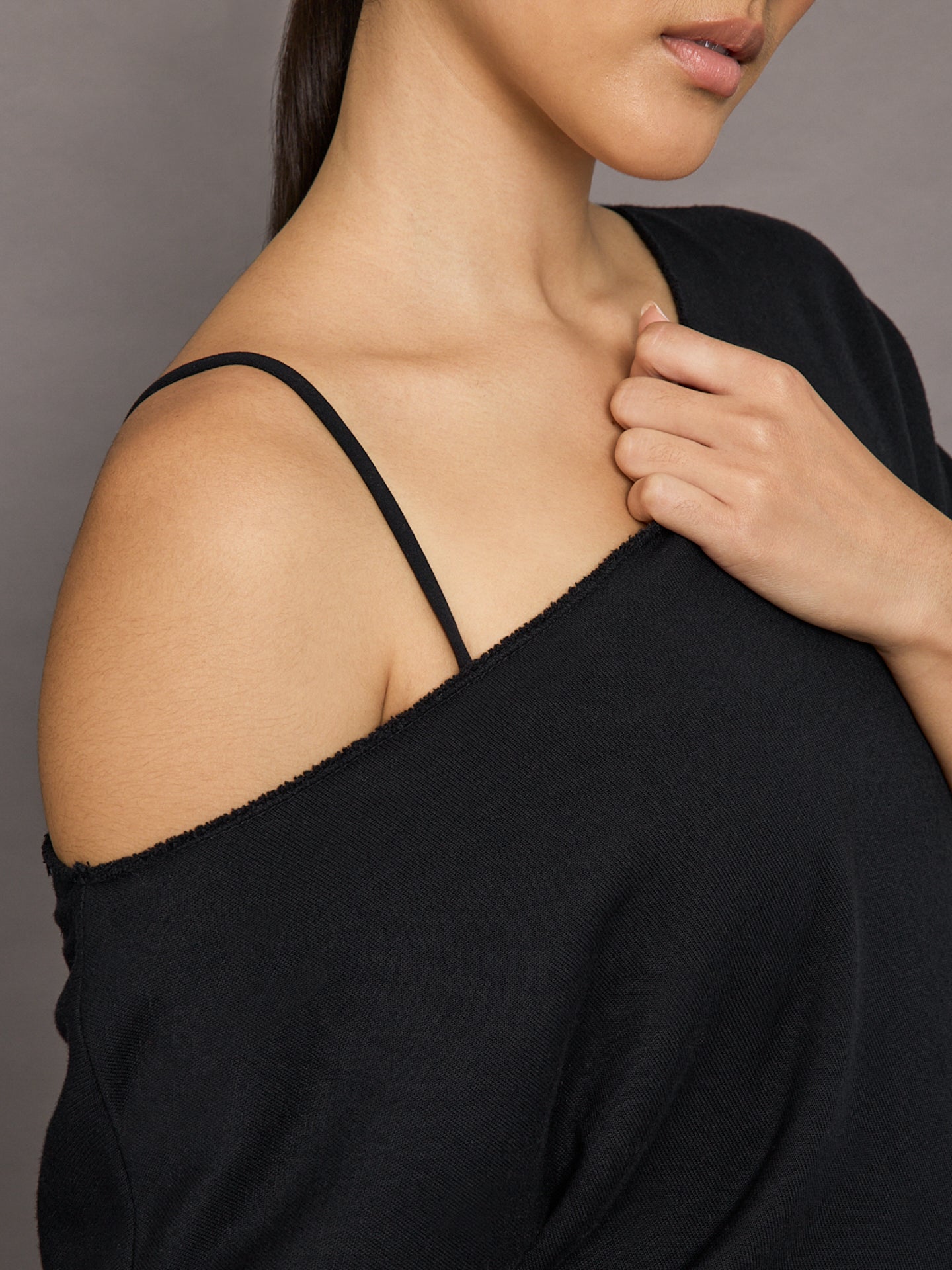 Off Shoulder Sweatshirt in French Terry | Black