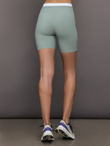 Contrast Melt Biker Short | Sage / White