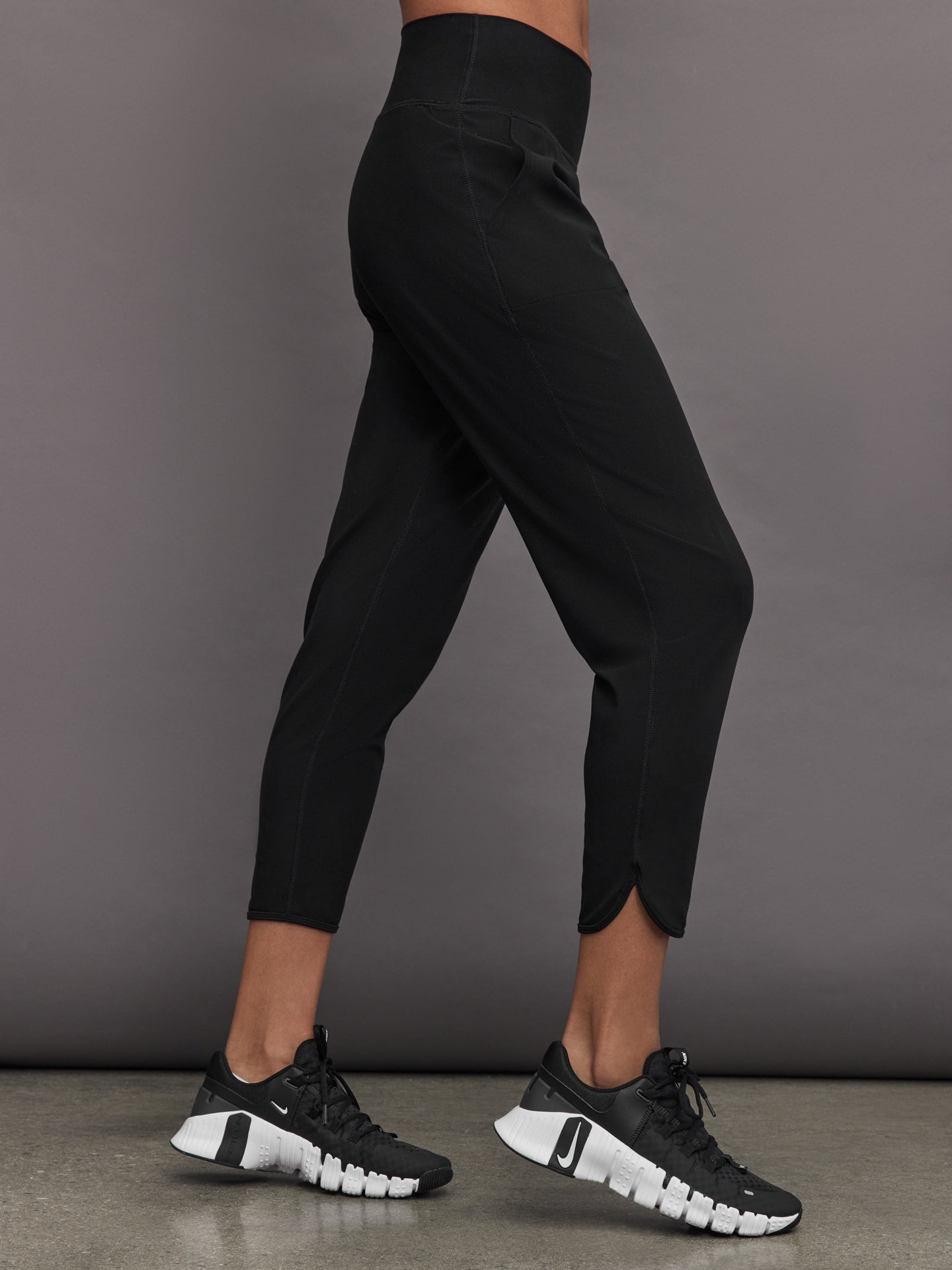 Jogger in Melt | Black