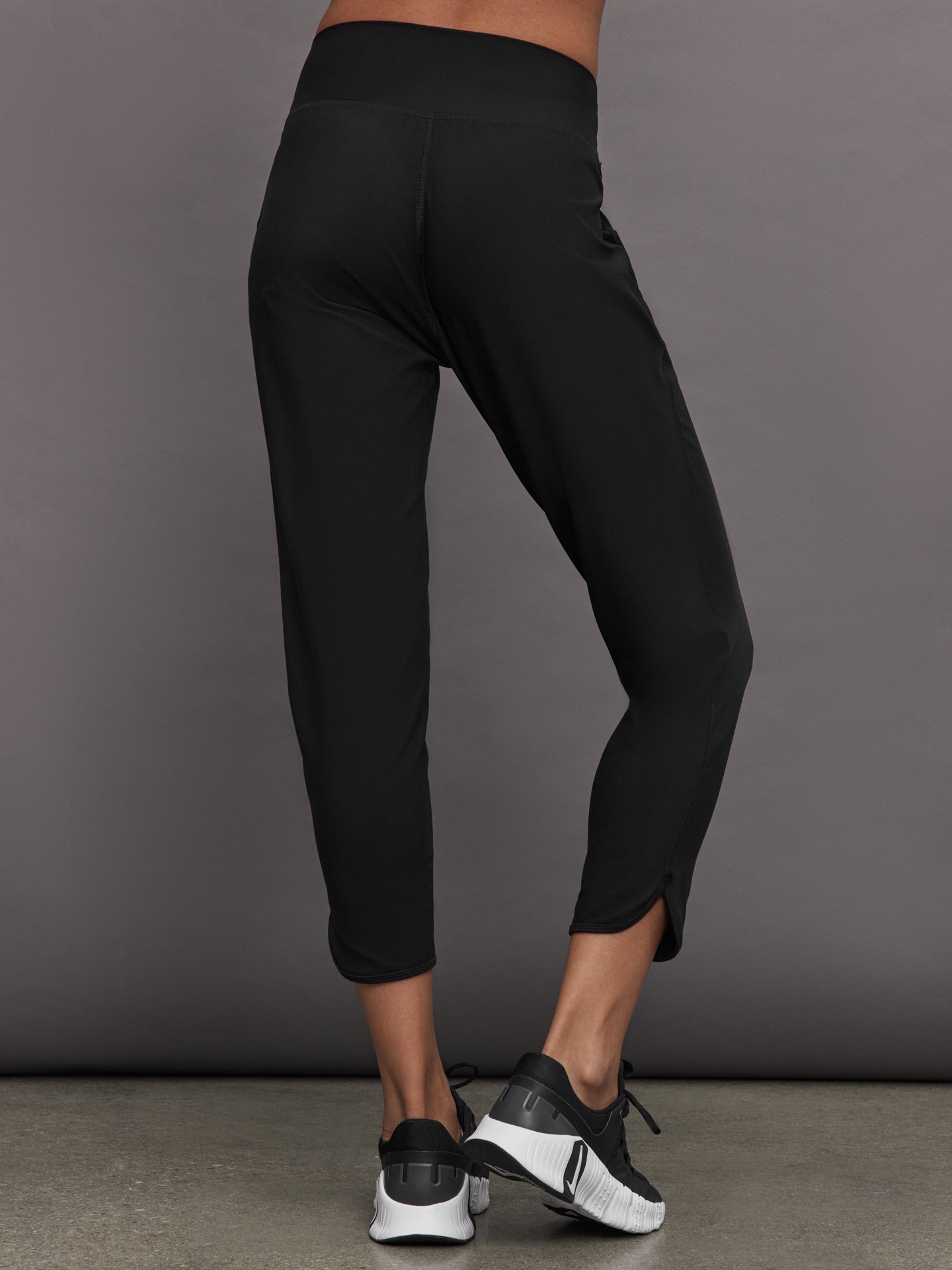 Jogger in Melt | Black