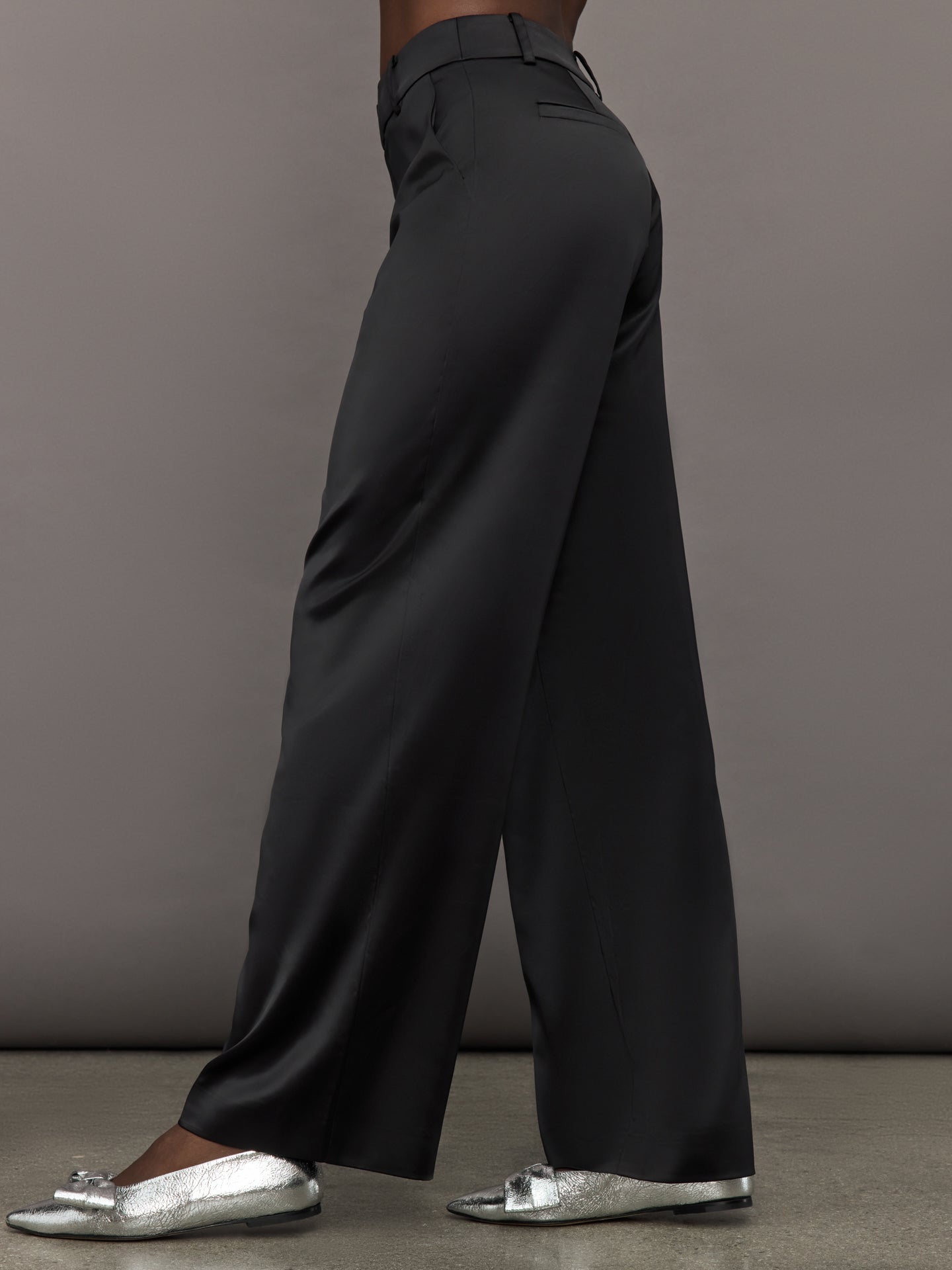 Satin Straight Leg Pant | Black