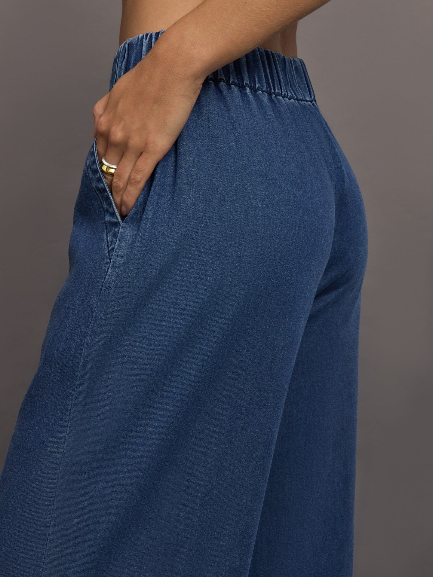 Chambray Pant | Medium Wash