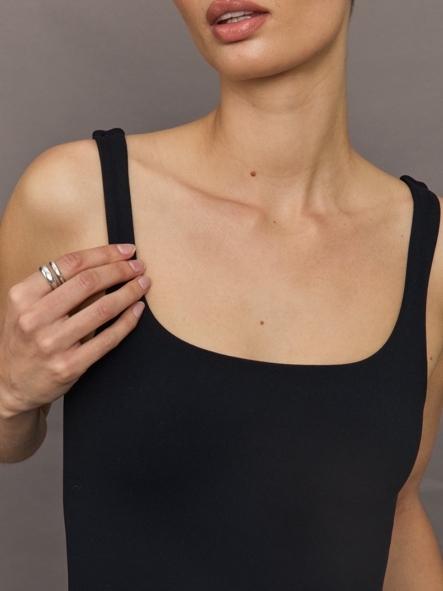 Linen and Melt Dress | Black/White