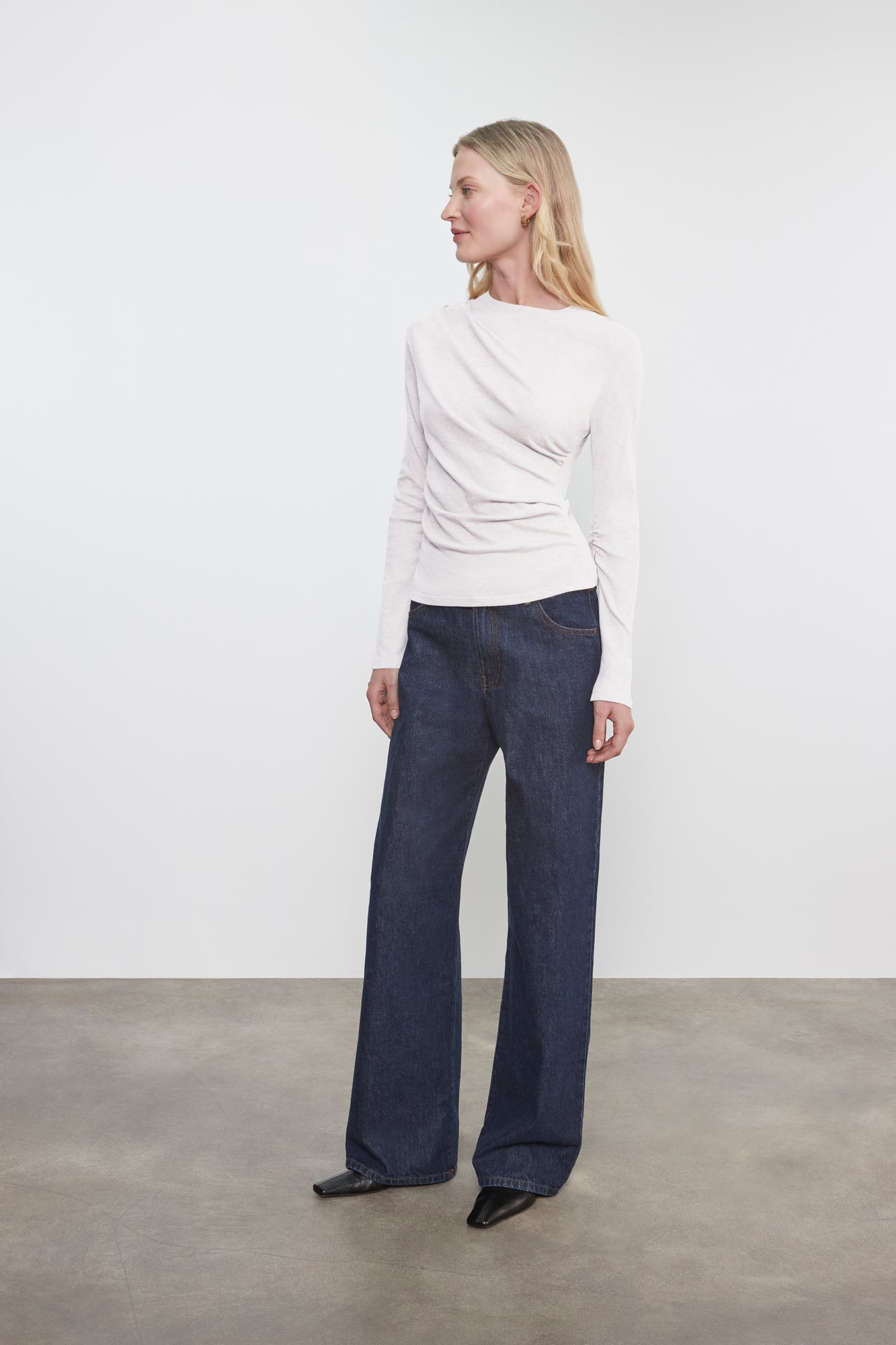 Cashmere Draped L/S Crew | White