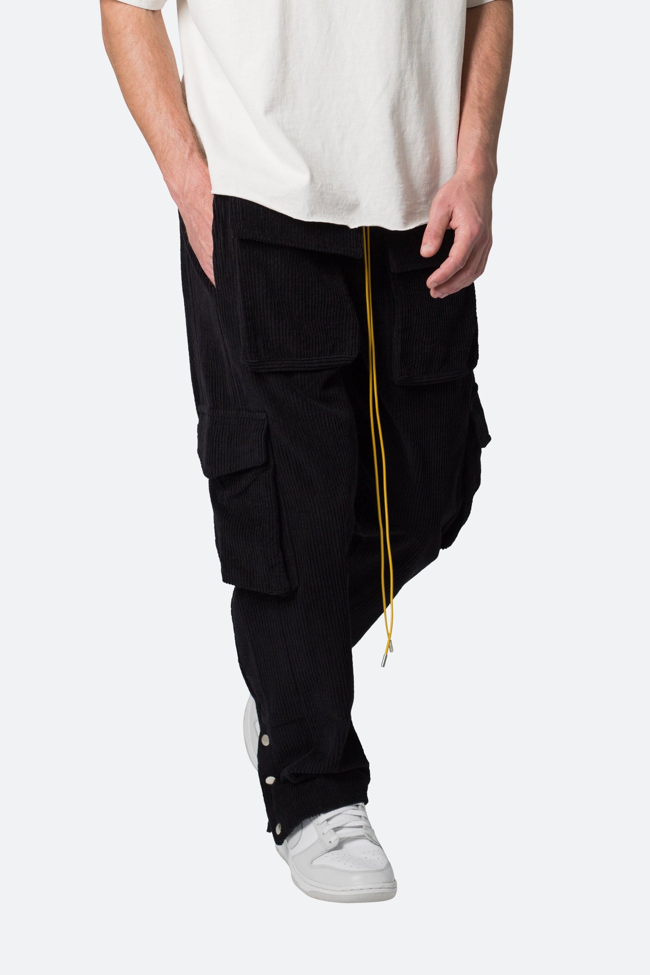 Corduroy Snap II Cargo Pants | Black