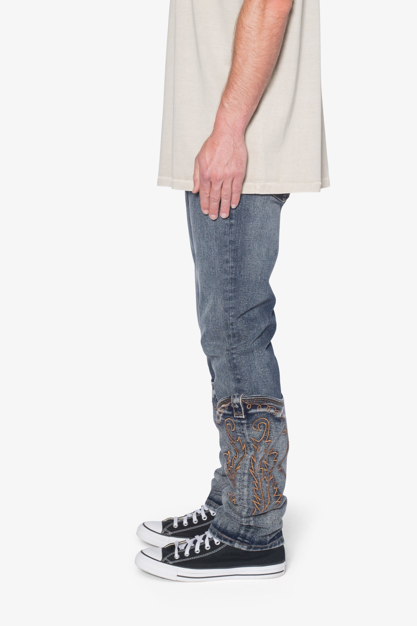 D663 Cowboy Denim | Black x Blue